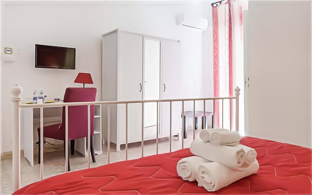 Couette-café Oberdan 3*